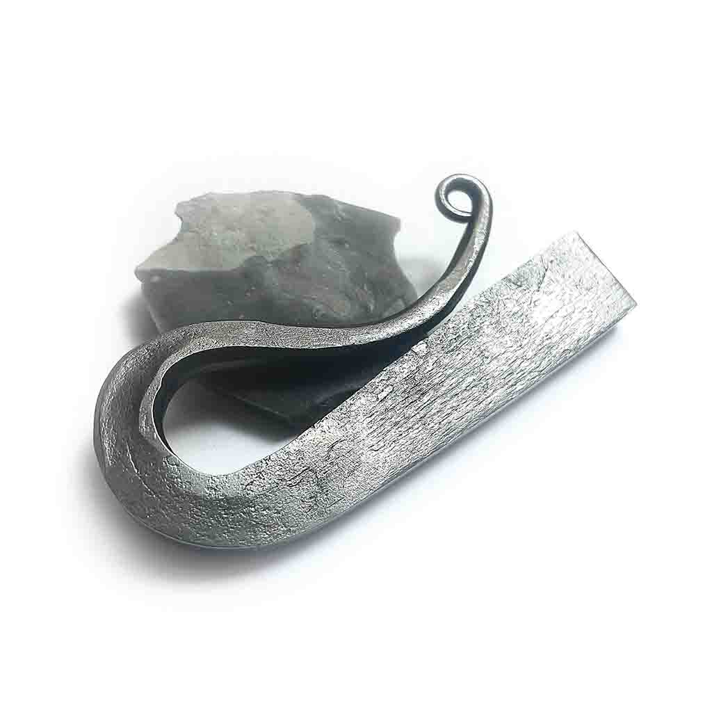 Colonial Making Flint Flint and Steel - Colonial Rat Tail – Borderland Bushcraft